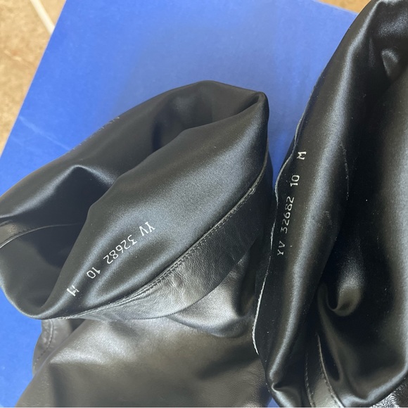 Stuart Weitzman Black Leather Smashing Boots - Picture 8 of 8